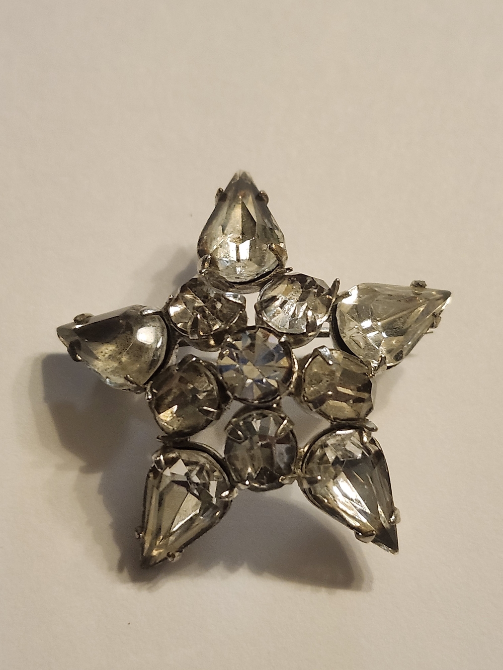 Vintage Rhinestone Star Brooch/Pin